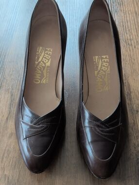 🔥Salvatore Ferragamo Brown Leather Pointed-Toe Flats